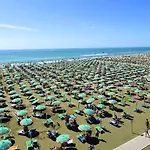 Appartamento Comfy Flat In With Wifi Beahost Bibione