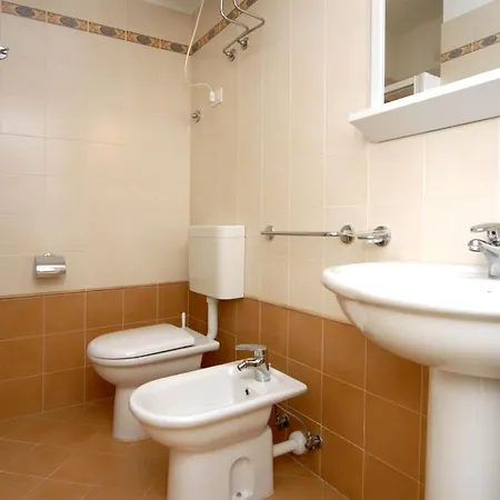 Comfy Flat In With Wifi Beahost Lägenhet Bibione